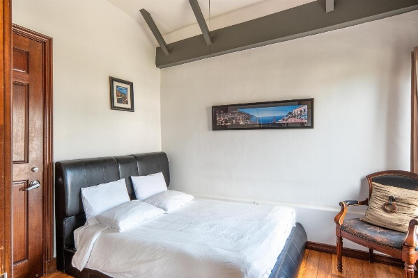 Ocean Luxury Lofts and Suites image 26