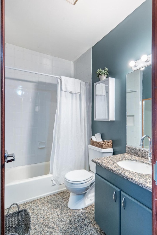 Ocean Luxury Lofts and Suites image 29