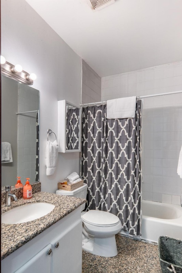 Ocean Luxury Lofts and Suites image 32